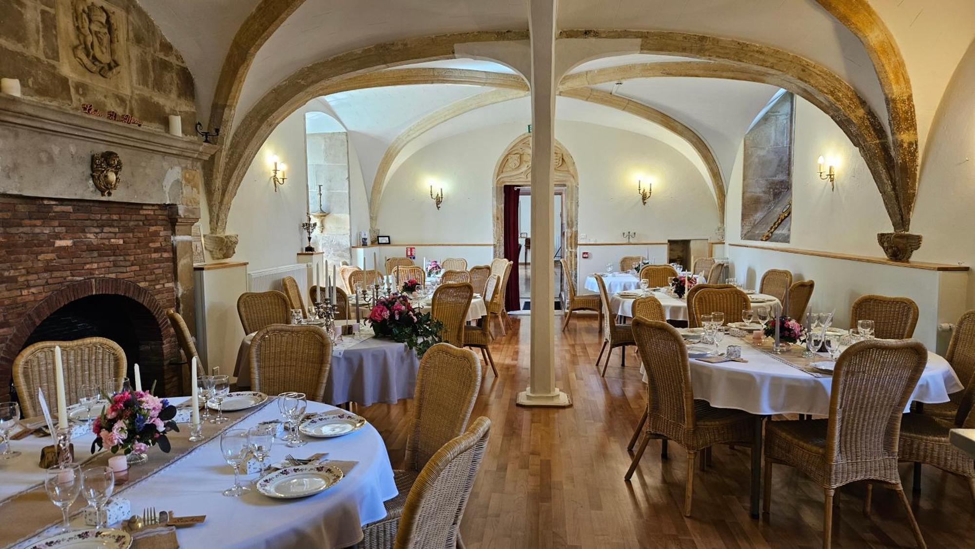 Chateau De Mornay Saint-Pierre-de-l'Isle Экстерьер фото